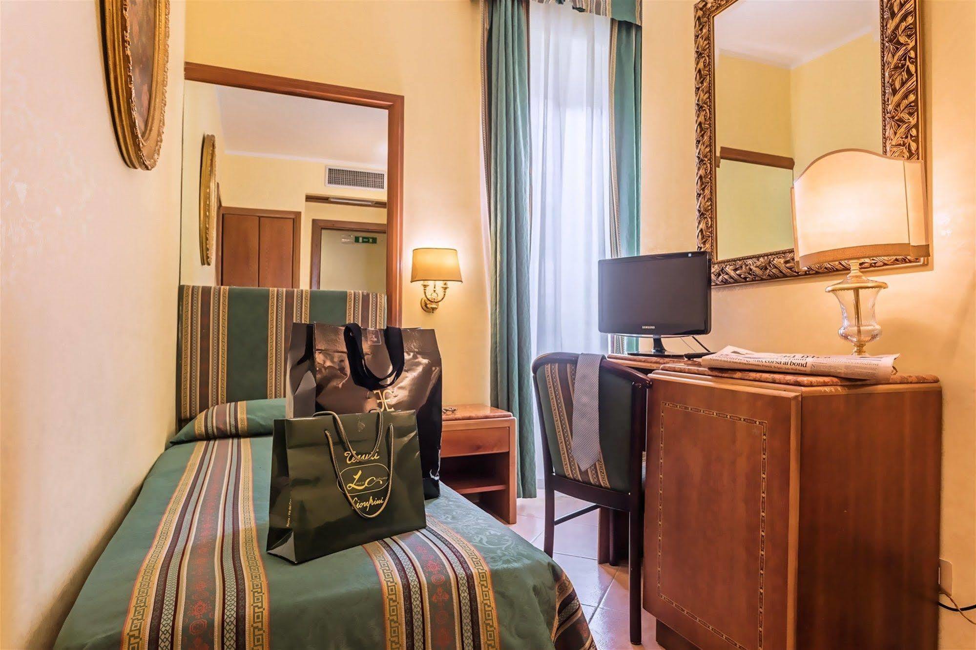 Raeli Hotel Regio Roma Eksteriør bilde